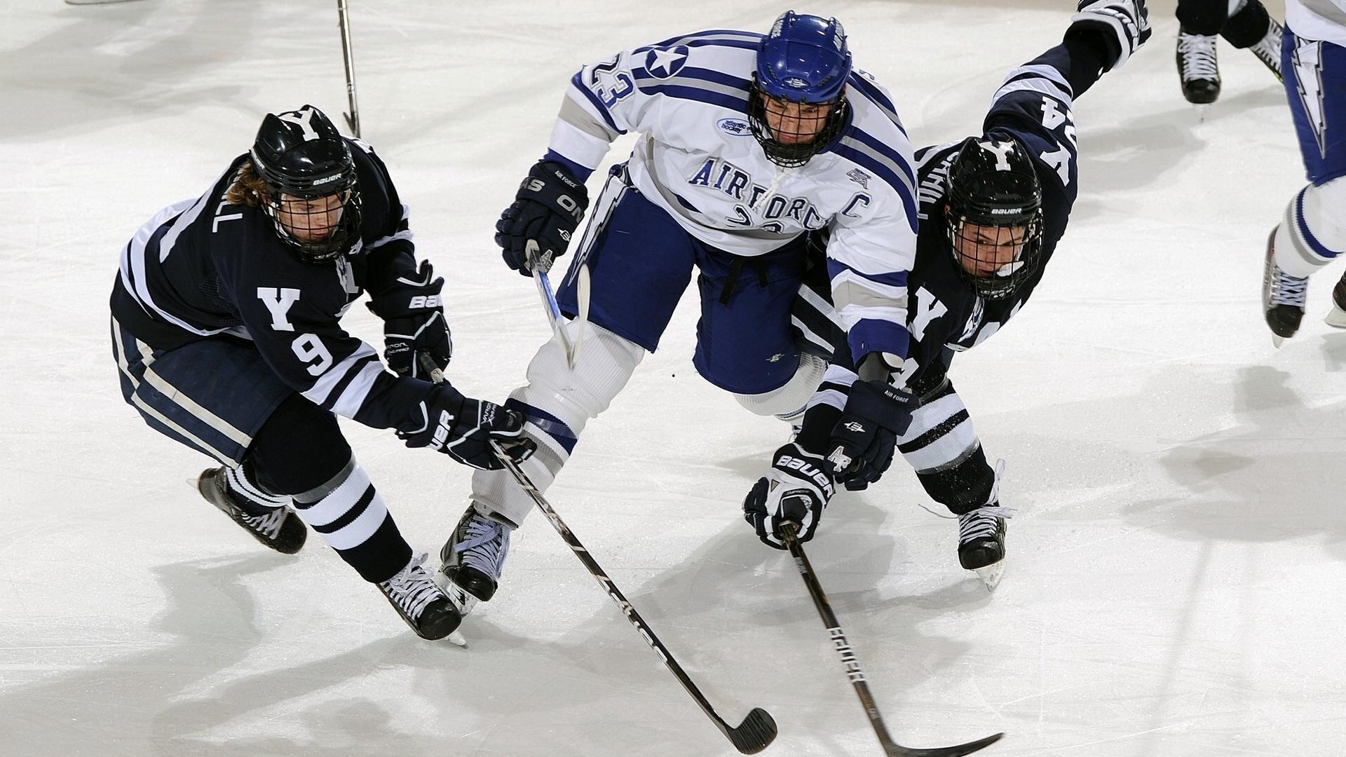 阿尔卡拉斯横扫对手晋级美网八强 新生代对决引爆法拉盛公园